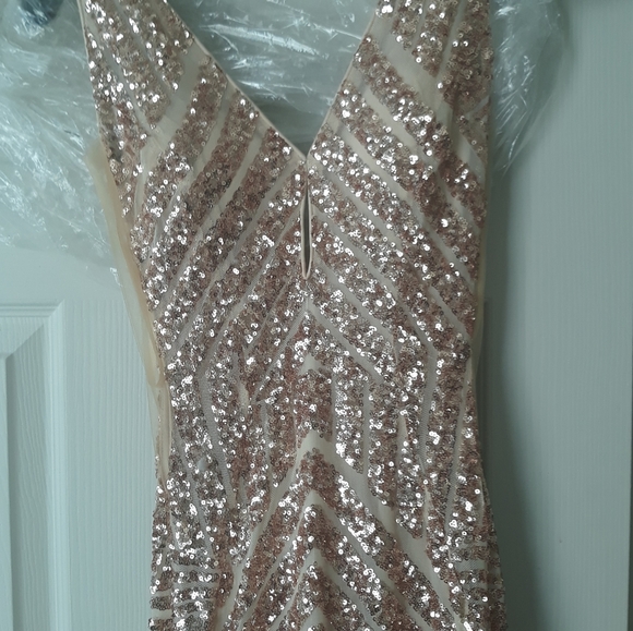 Giavonni Prom dress - Picture 2 of 6
